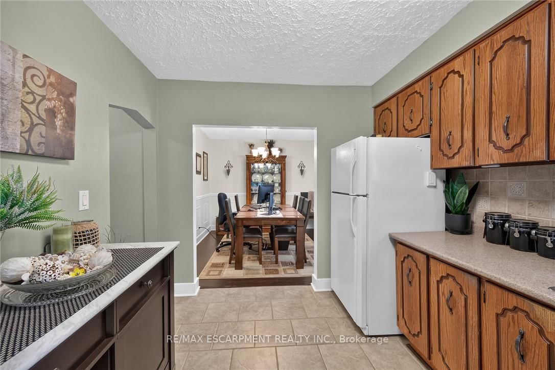 180 East 25th Street • Hamilton, ON photo 15