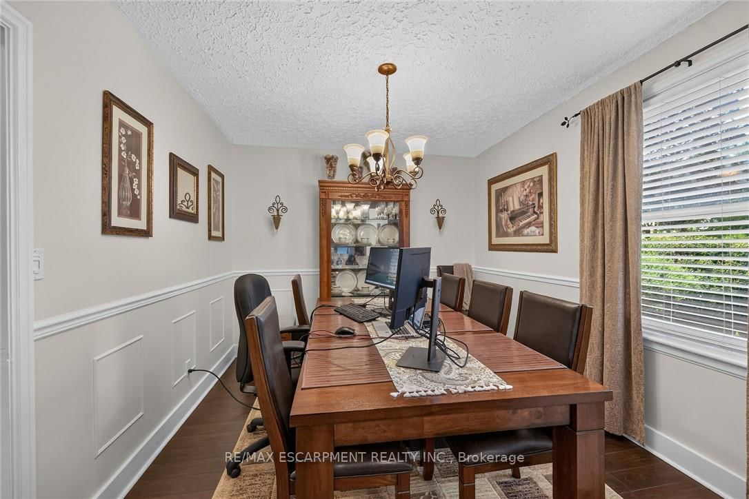 180 East 25th Street • Hamilton, ON photo 16