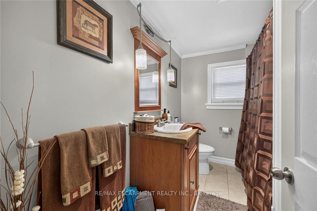 180 East 25th Street • Hamilton, ON photo 30