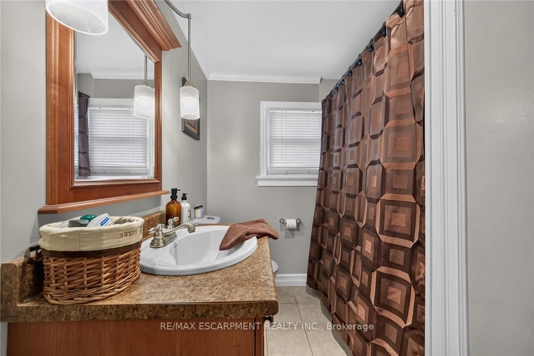 180 East 25th Street • Hamilton, ON photo 31