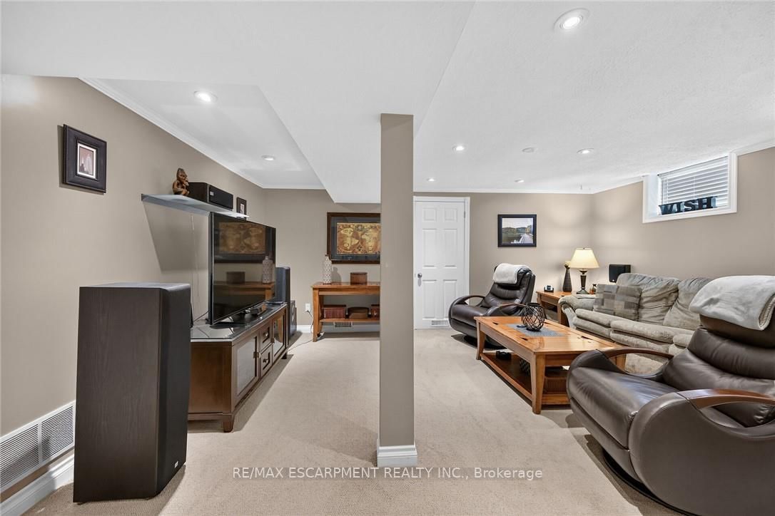180 East 25th Street • Hamilton, ON photo 33