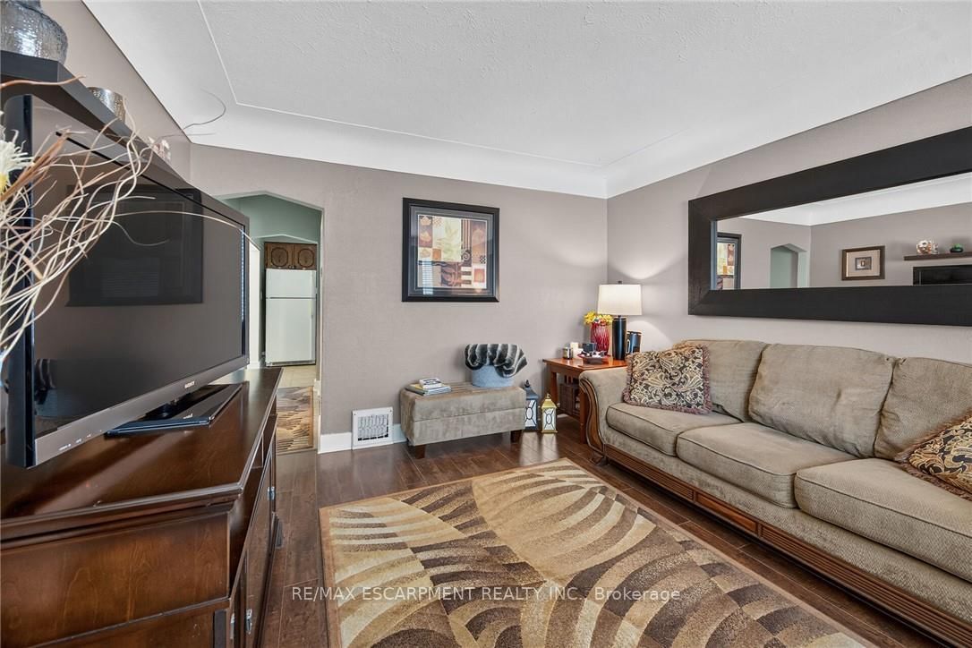 180 East 25th Street • Hamilton, ON photo 8