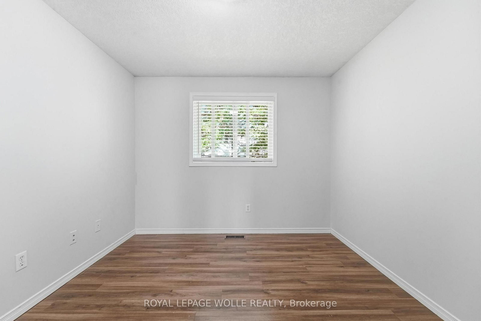 449 Exmoor Street • Waterloo, ON photo 27