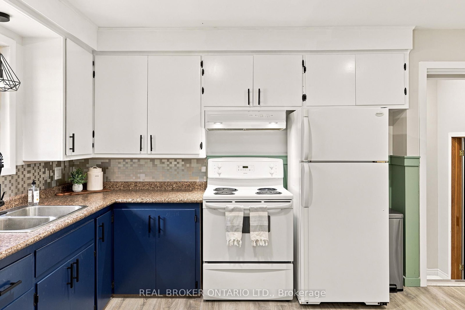 45 Argyle Avenue • Norfolk, ON photo 7