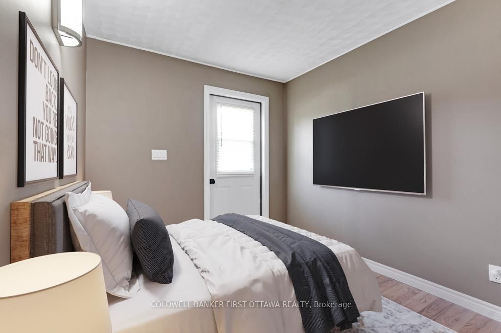 352 Highway 15 • Rideau Lakes, ON photo 18
