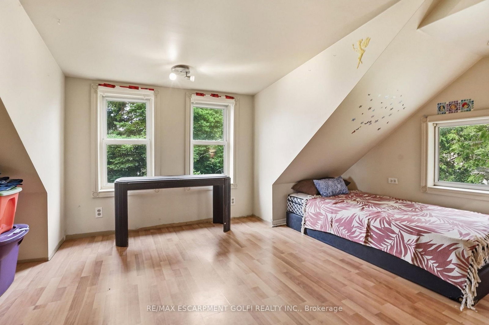 834 E MOHAWK Road • Hamilton, ON photo 24