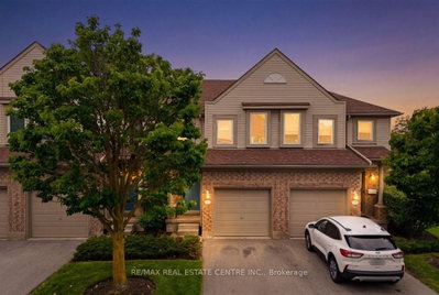 15 Roehampton Crescent