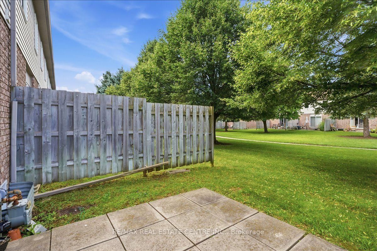 15 Roehampton Crescent • Guelph, ON photo 24