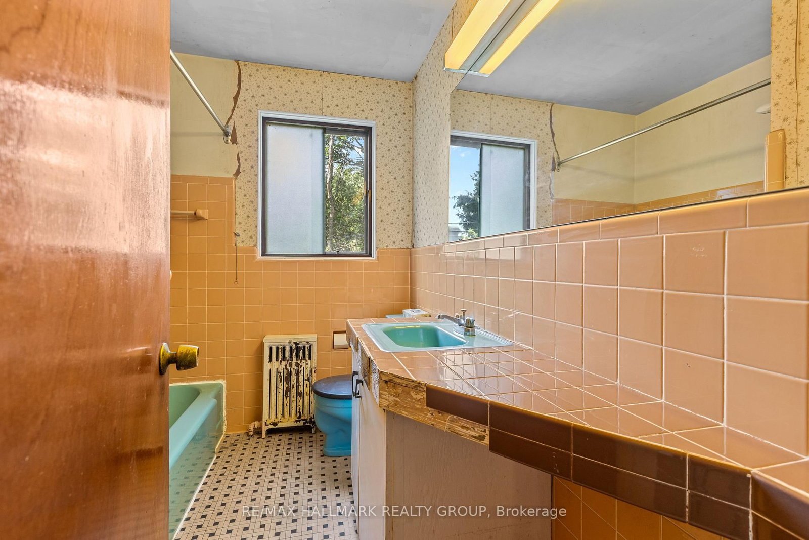 492 Vernon Avenue • Ottawa, ON photo 18