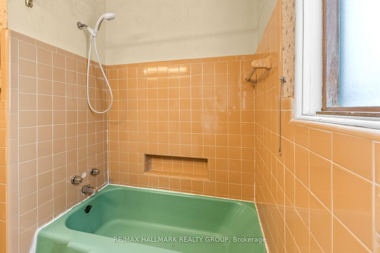 492 Vernon Avenue • Ottawa, ON photo 19