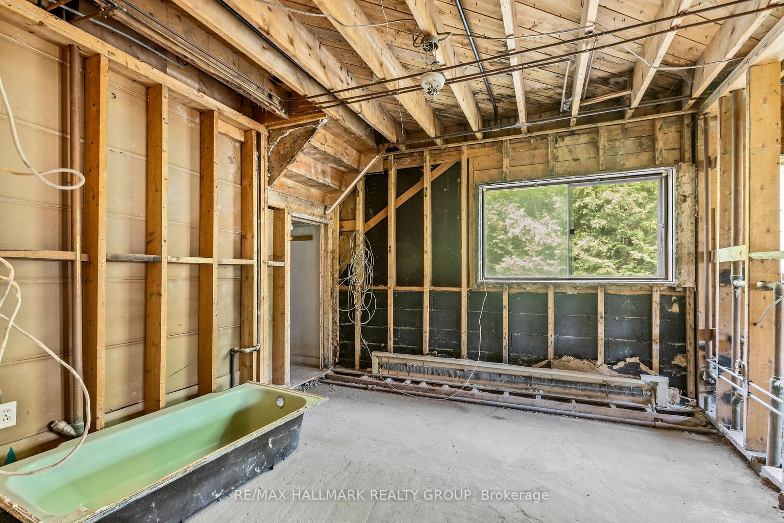 492 Vernon Avenue • Ottawa, ON photo 26