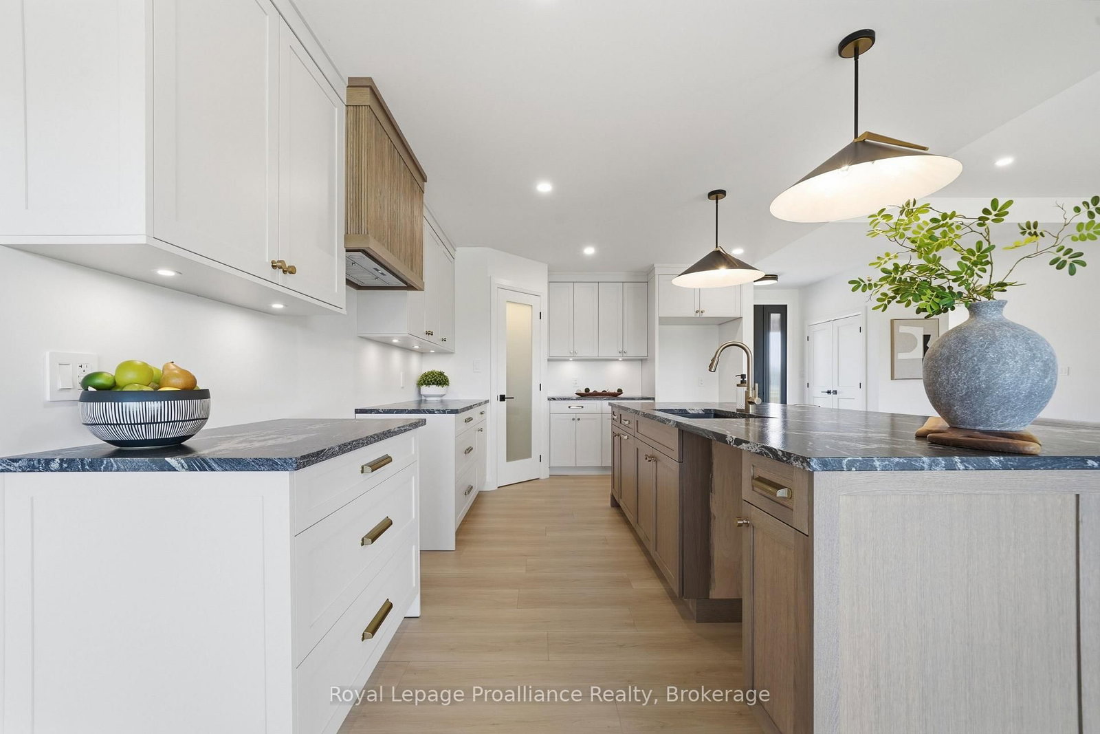 393 Michael's Way • Prince Edward County, ON photo 16