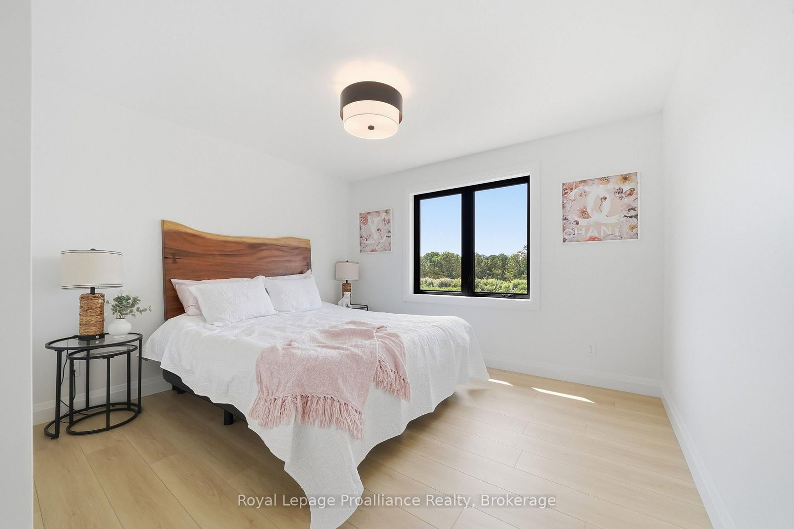 Listing Image 30