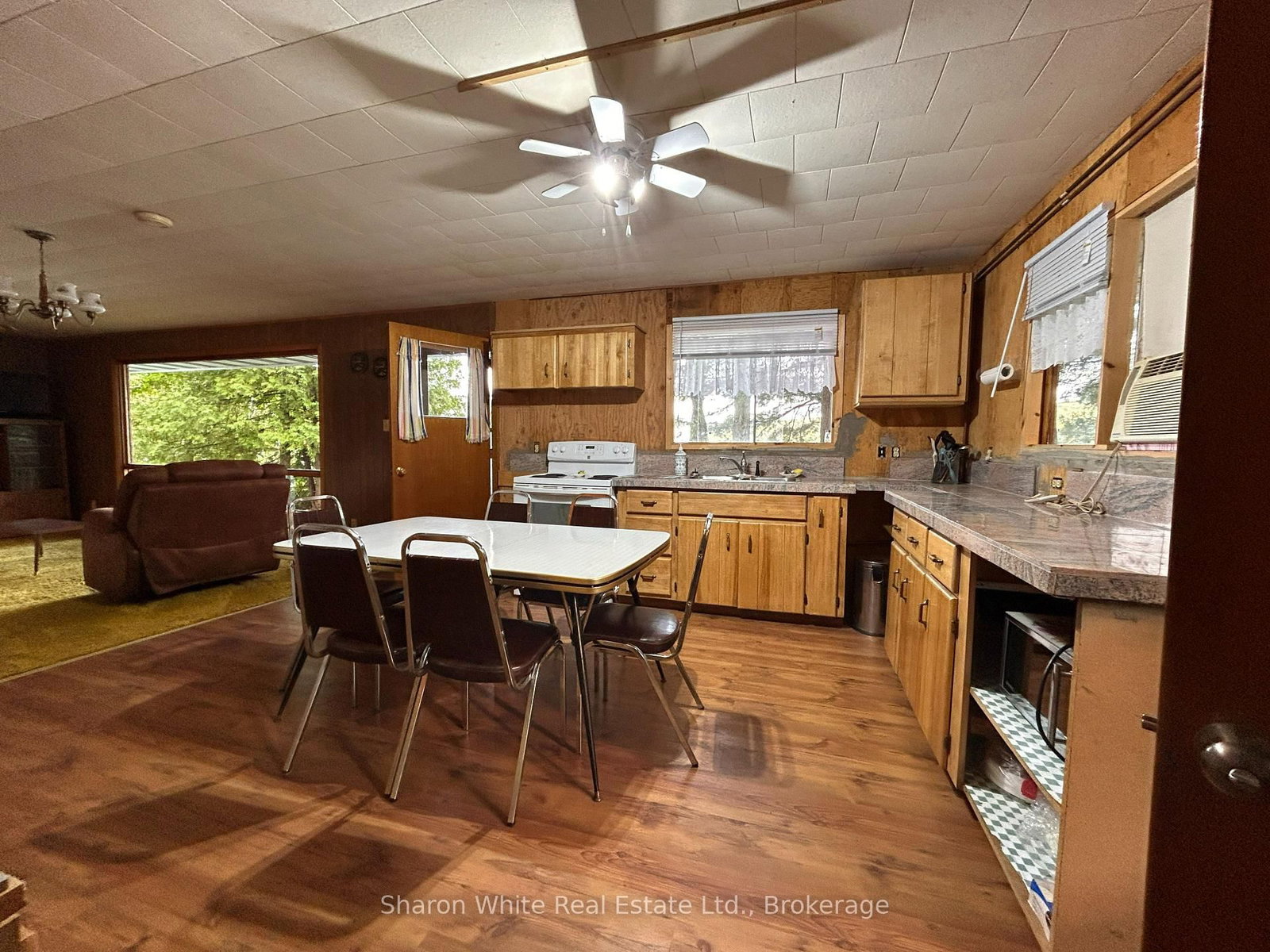 15 Russell Crescent • Bancroft, ON photo 6