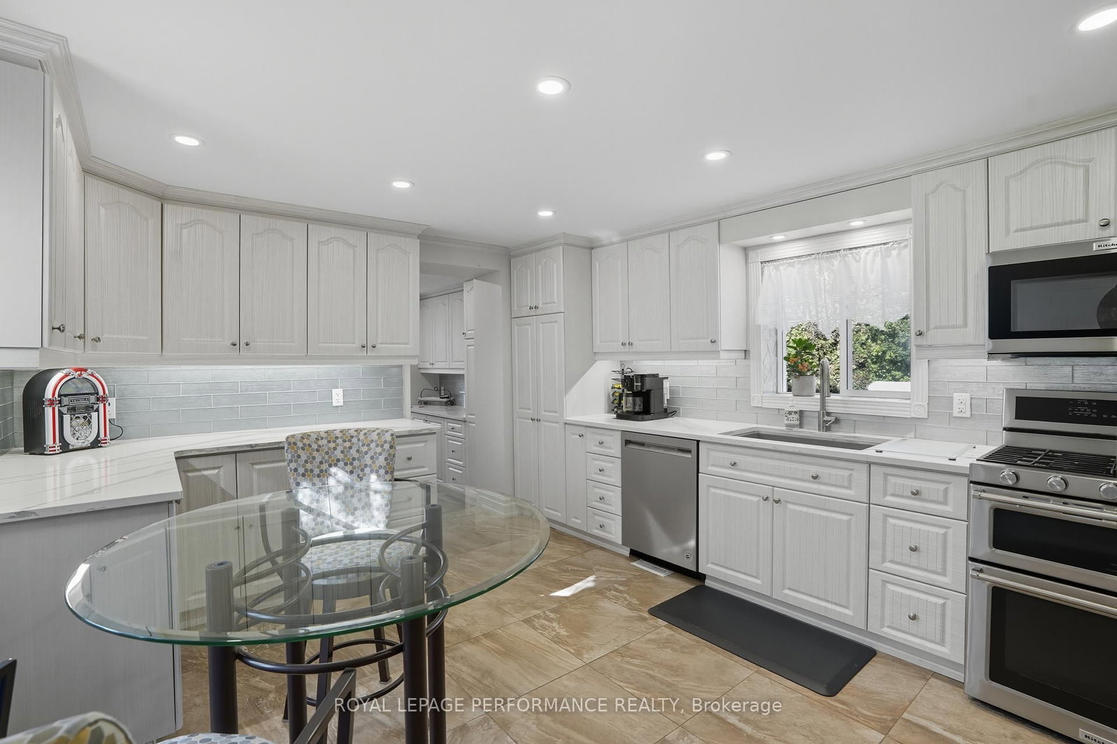 8 John Street • Champlain, ON photo 11