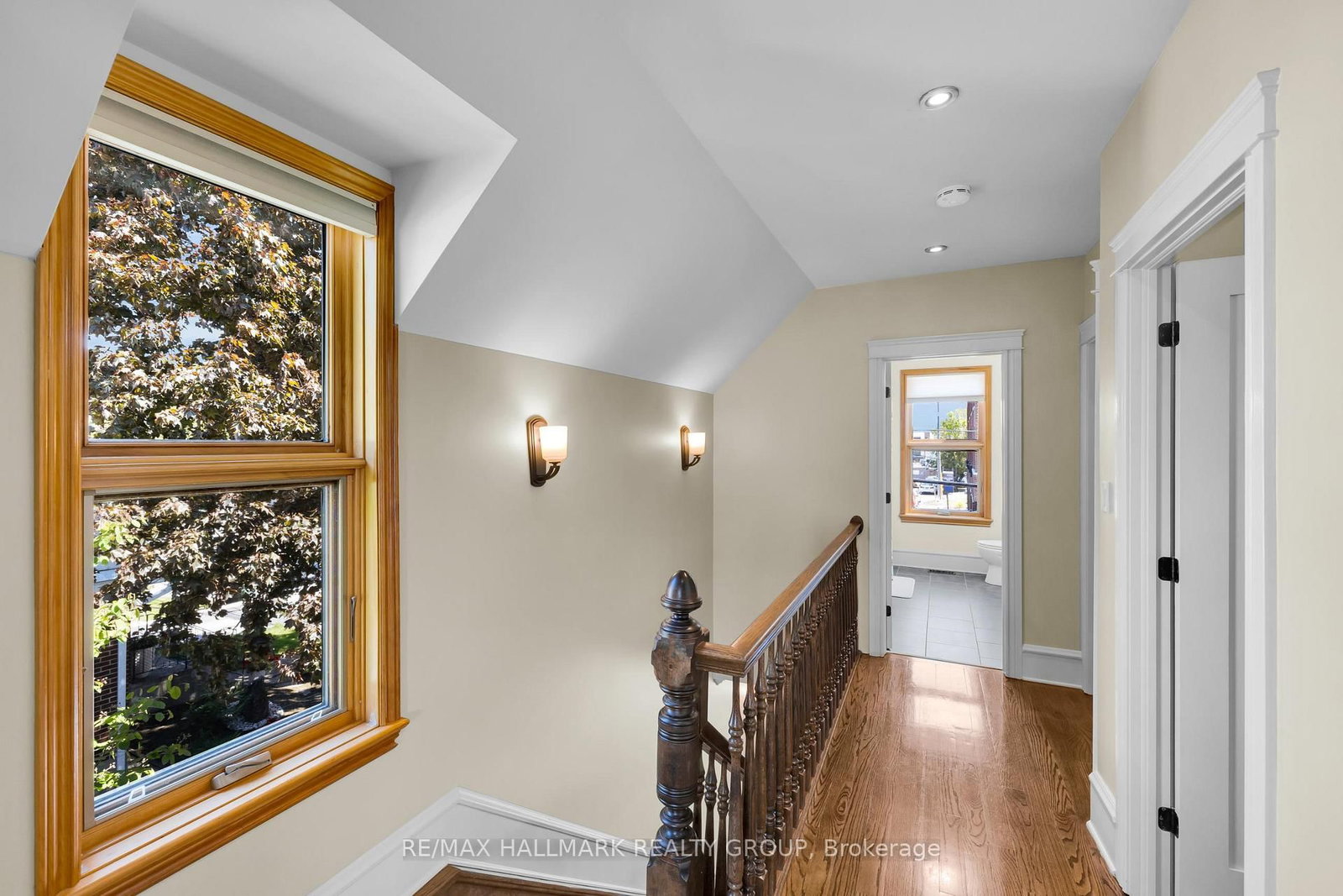 376 Winona Avenue • Ottawa, ON photo 14