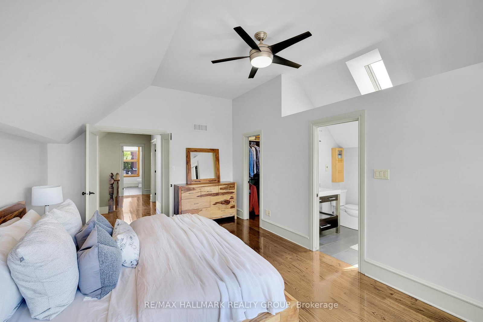 376 Winona Avenue • Ottawa, ON photo 16