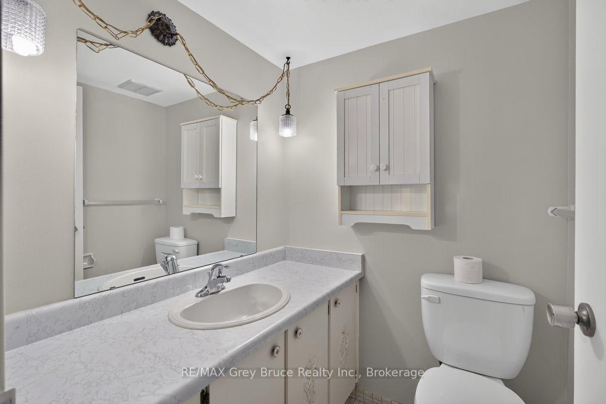 860 E 9th Street • #208 • Owen Sound, ON photo 14