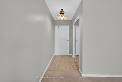 860 E 9th Street • #208 • Owen Sound, ON photo 6