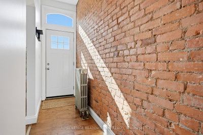 29 Railway Street • Hamilton, ON photo 4