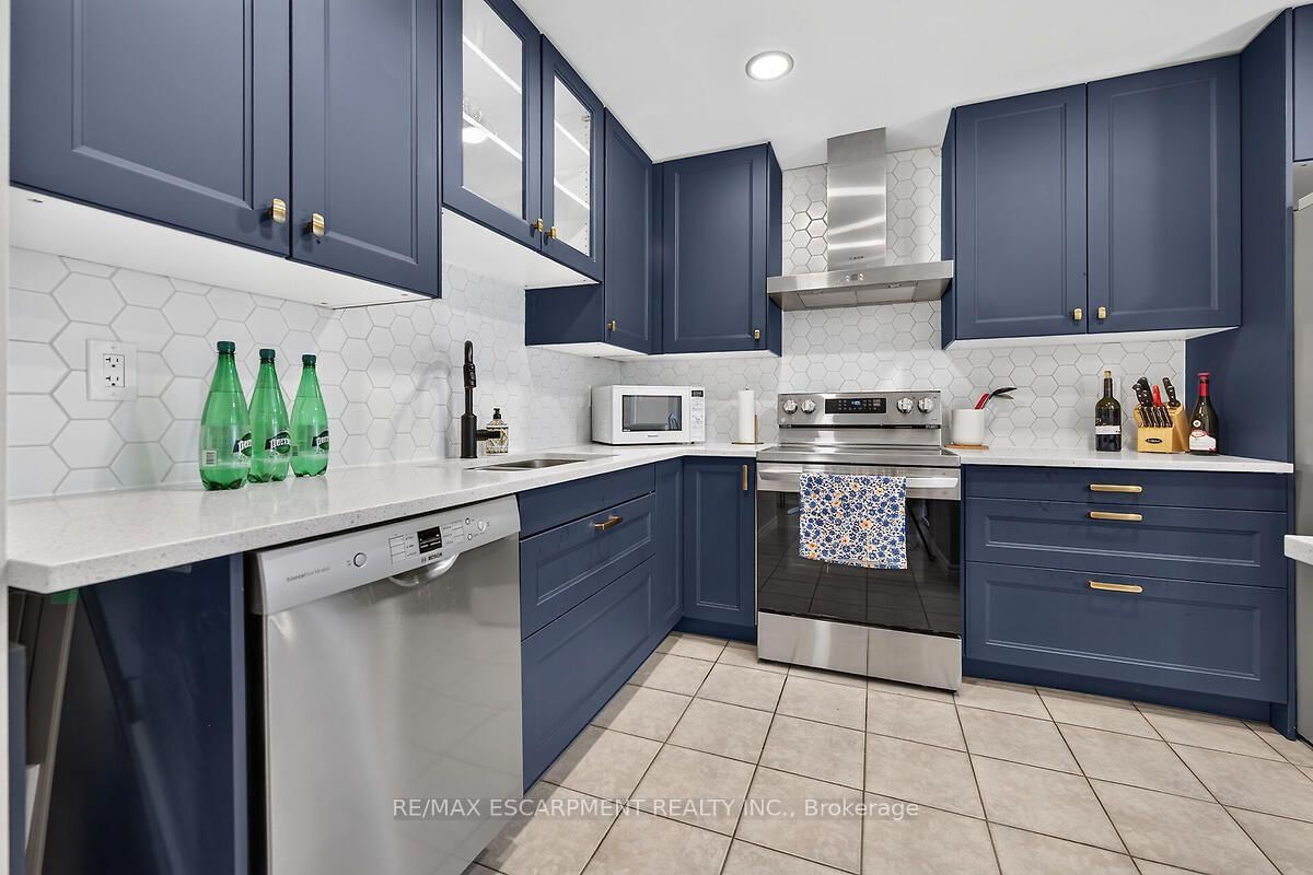 300 REXFORD Drive • #24 • Hamilton, ON photo 10