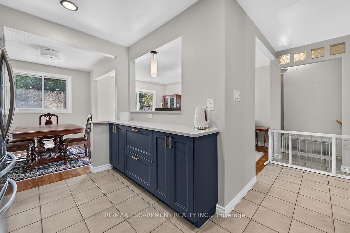 300 REXFORD Drive • #24 • Hamilton, ON photo 14