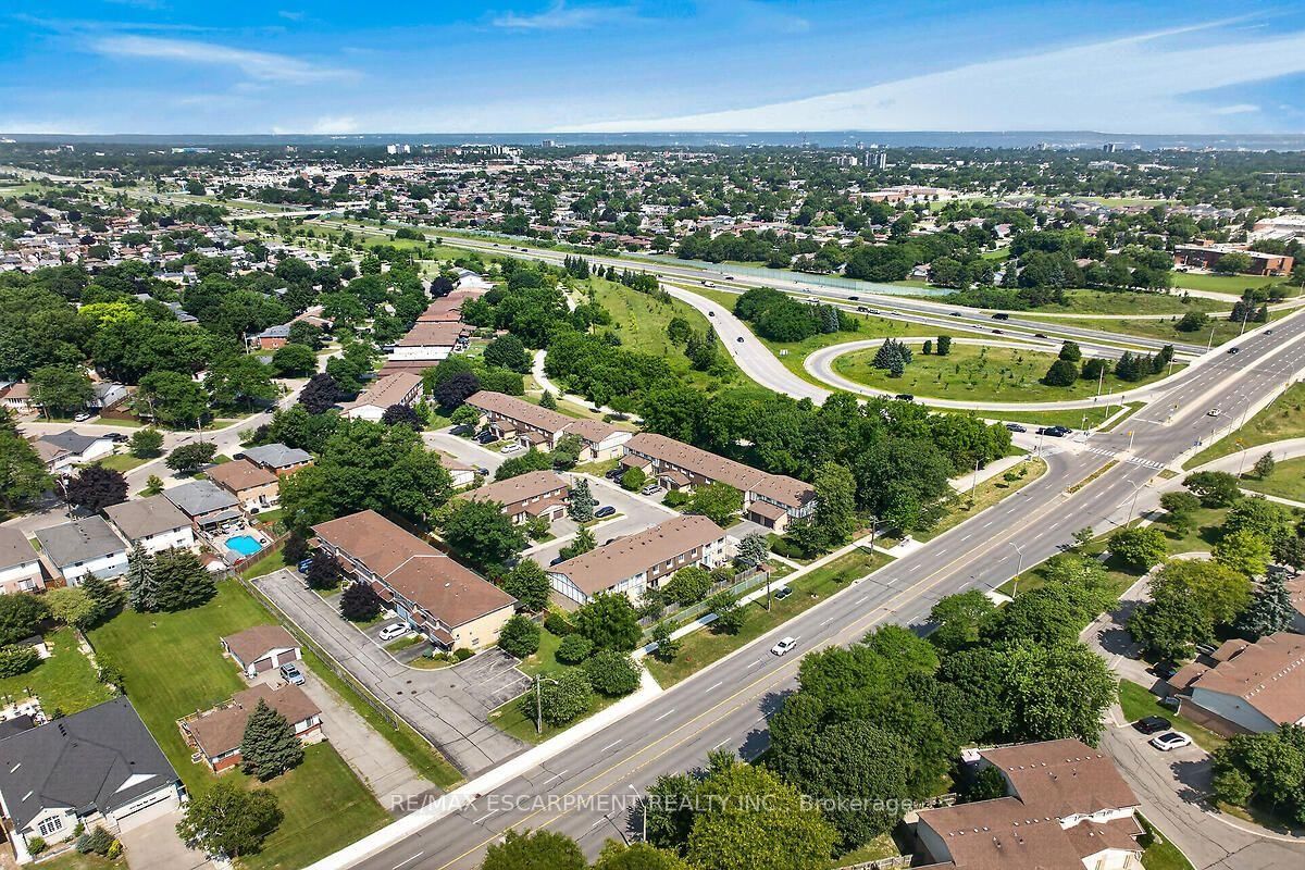 300 REXFORD Drive • #24 • Hamilton, ON photo 40