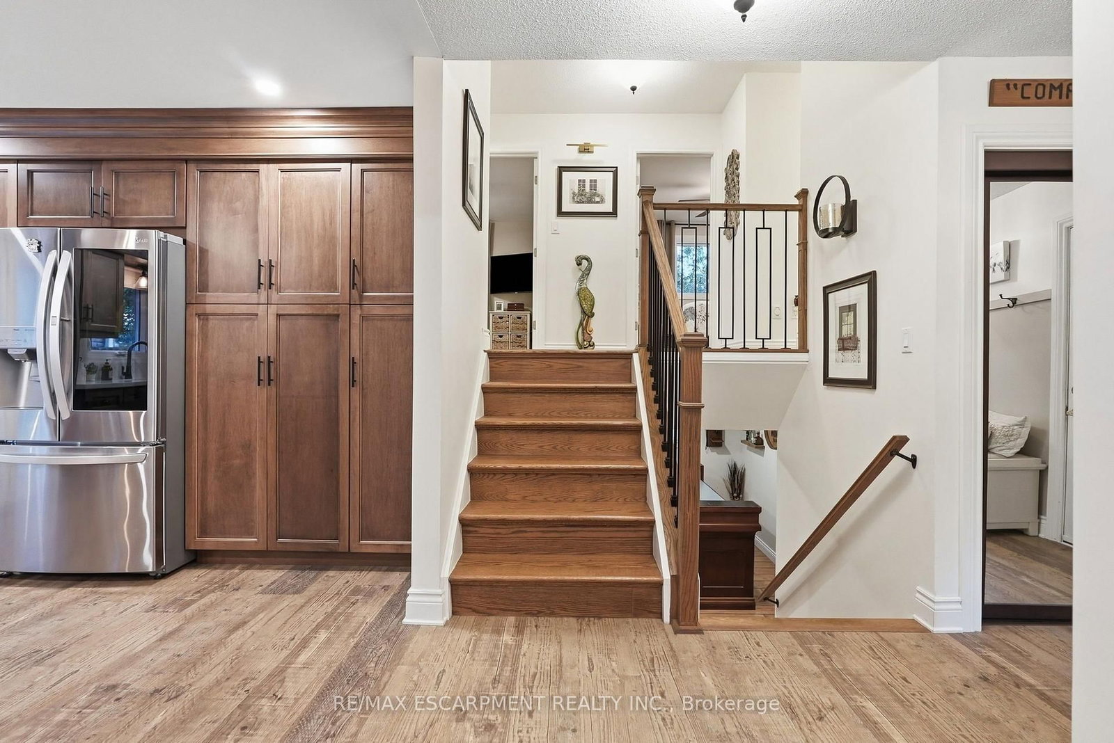 224 ATHENIA Drive • Hamilton, ON photo 15