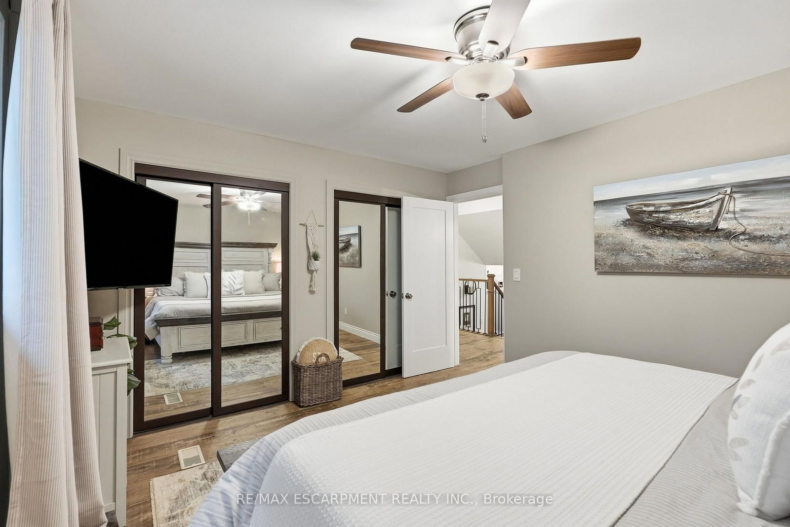 224 ATHENIA Drive • Hamilton, ON photo 18