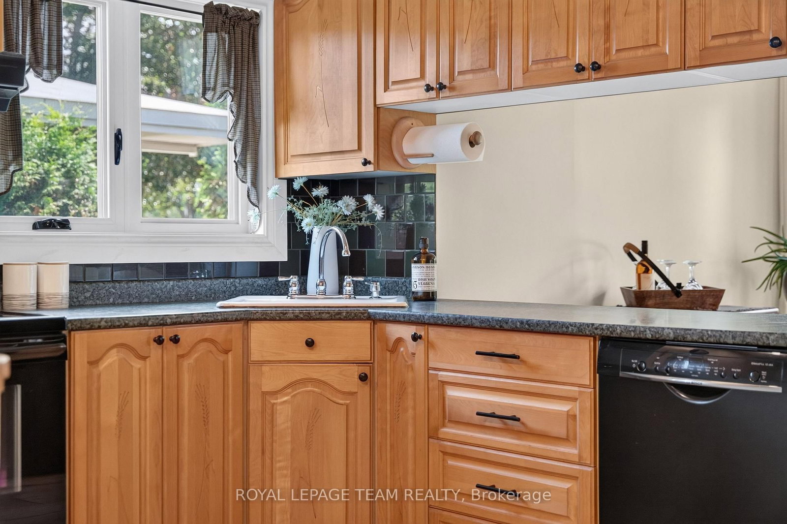 9 Laurentide Road • Ottawa, ON photo 20