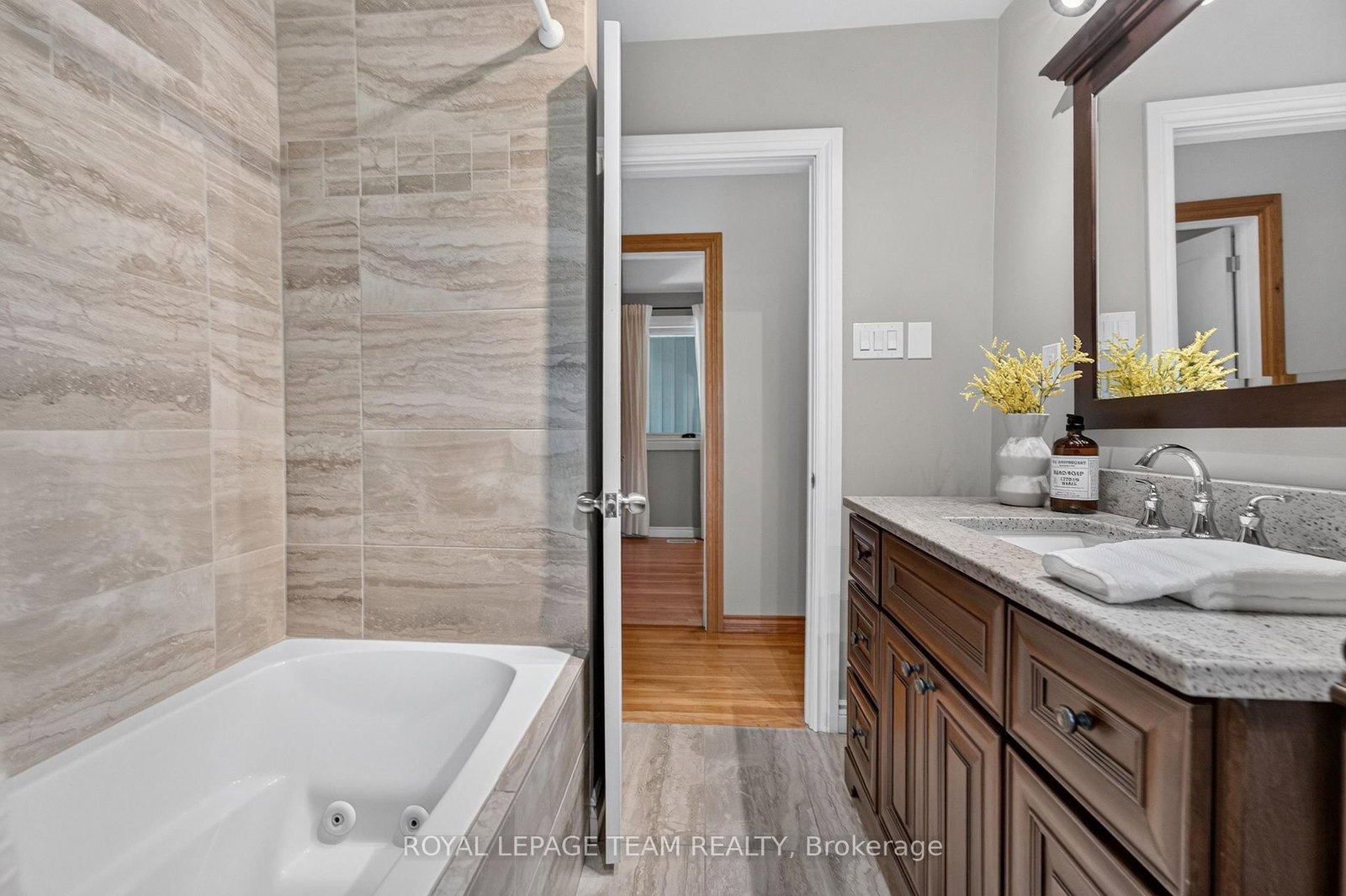 9 Laurentide Road • Ottawa, ON photo 27