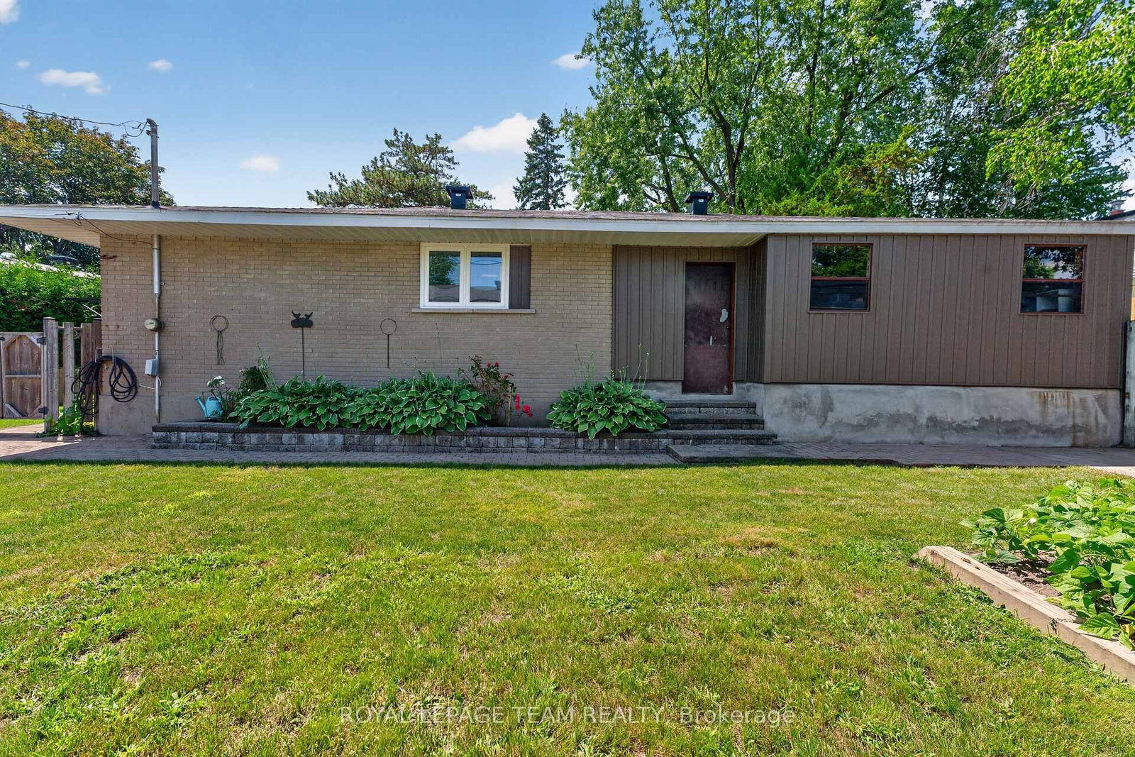 9 Laurentide Road • Ottawa, ON photo 44
