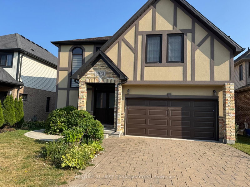 1961 Cedarpark Drive, London North