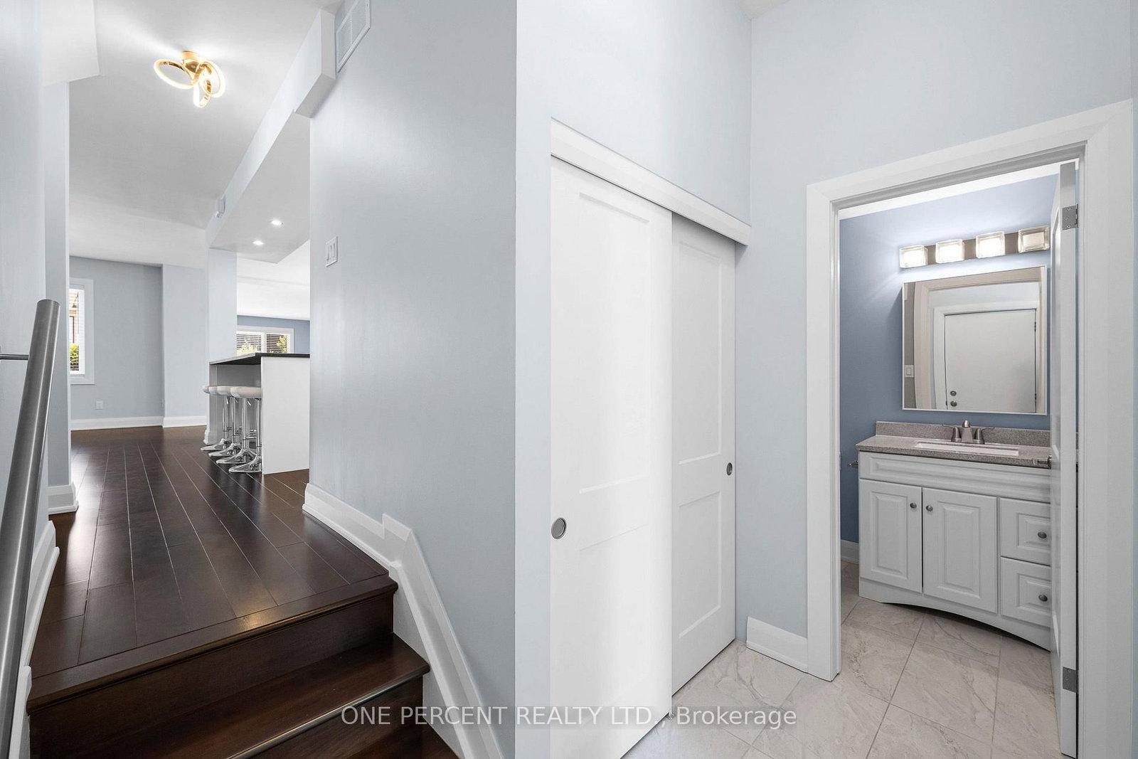 8 Rastila Crescent • Ottawa, ON photo 5