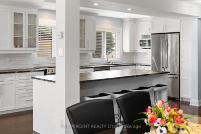 8 Rastila Crescent • Ottawa, ON photo 9