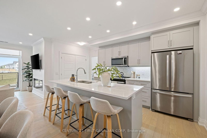 202 - 1560 Upper West Avenue