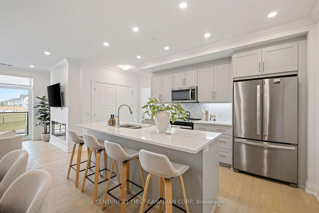 202 - 1560 Upper West Avenue