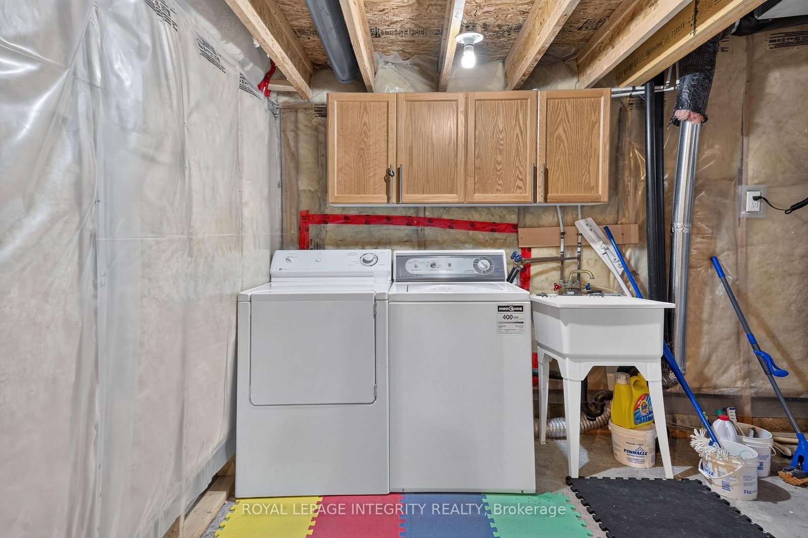 275 Kiwanis Court • Ottawa, ON photo 27