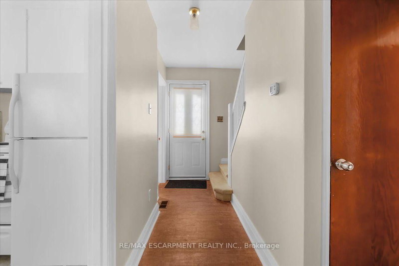 128 East 39th St photo 4