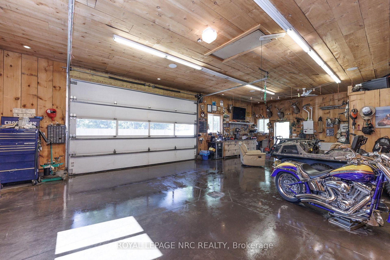 646 N Prospect Point Road • Fort Erie, ON photo 2