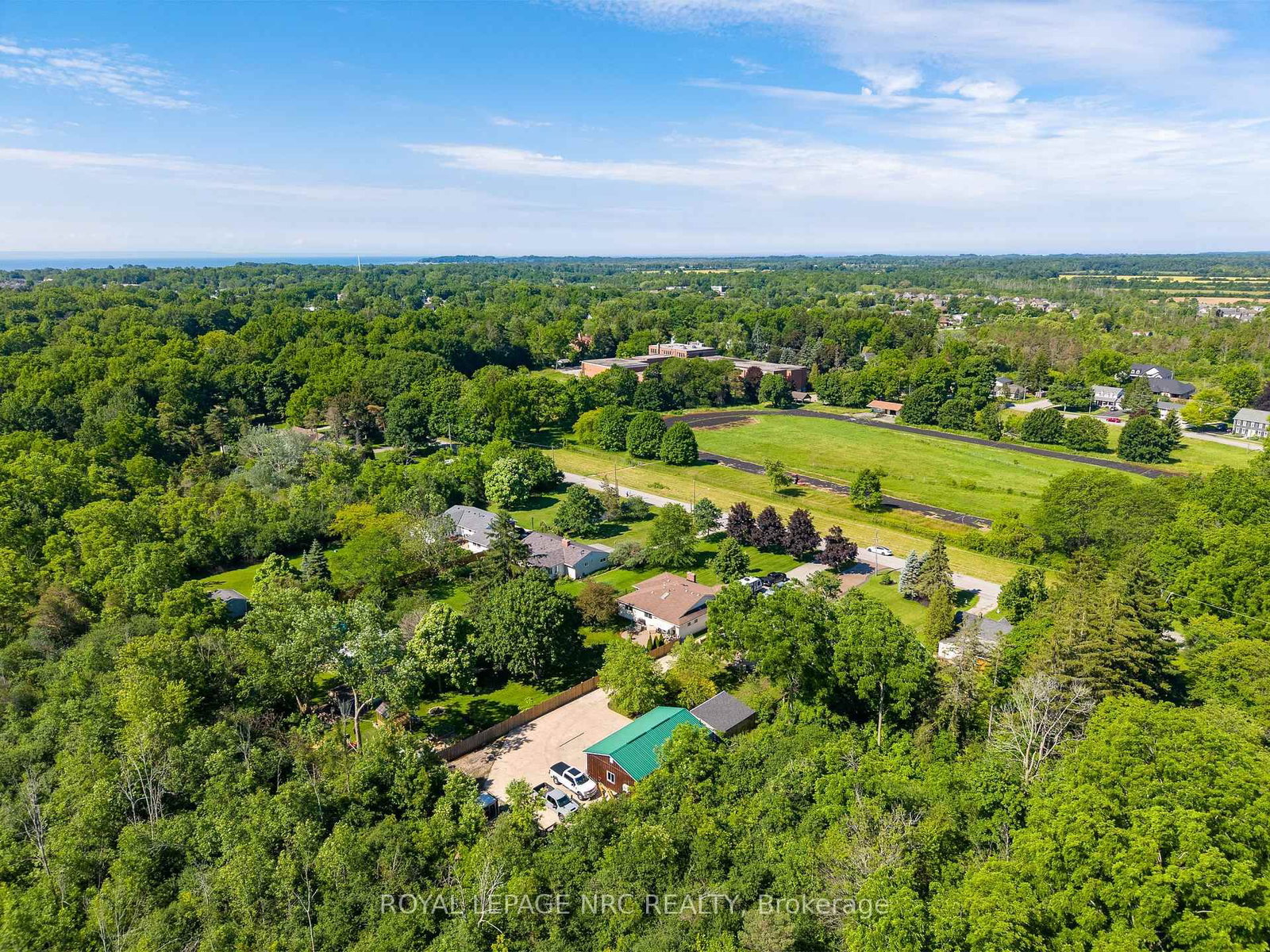 646 N Prospect Point Road • Fort Erie, ON photo 40