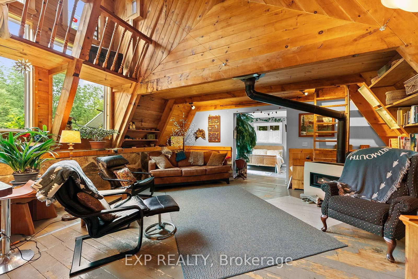 387A Sunny Hill Road • Barry's Bay, ON photo 12