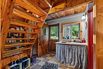 387A Sunny Hill Road • Barry's Bay, ON photo 6