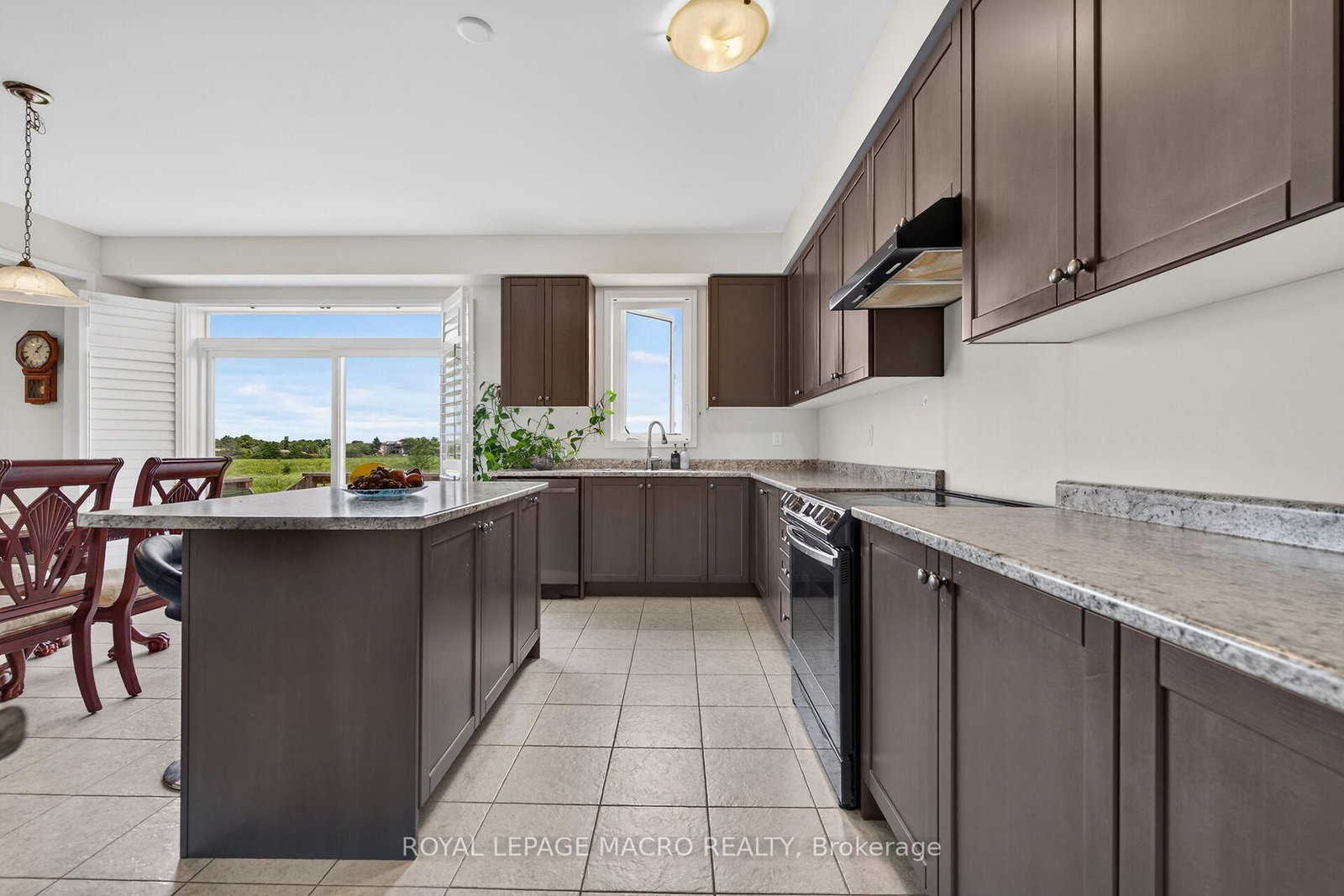 76 McWatters Street • Hamilton, ON photo 11