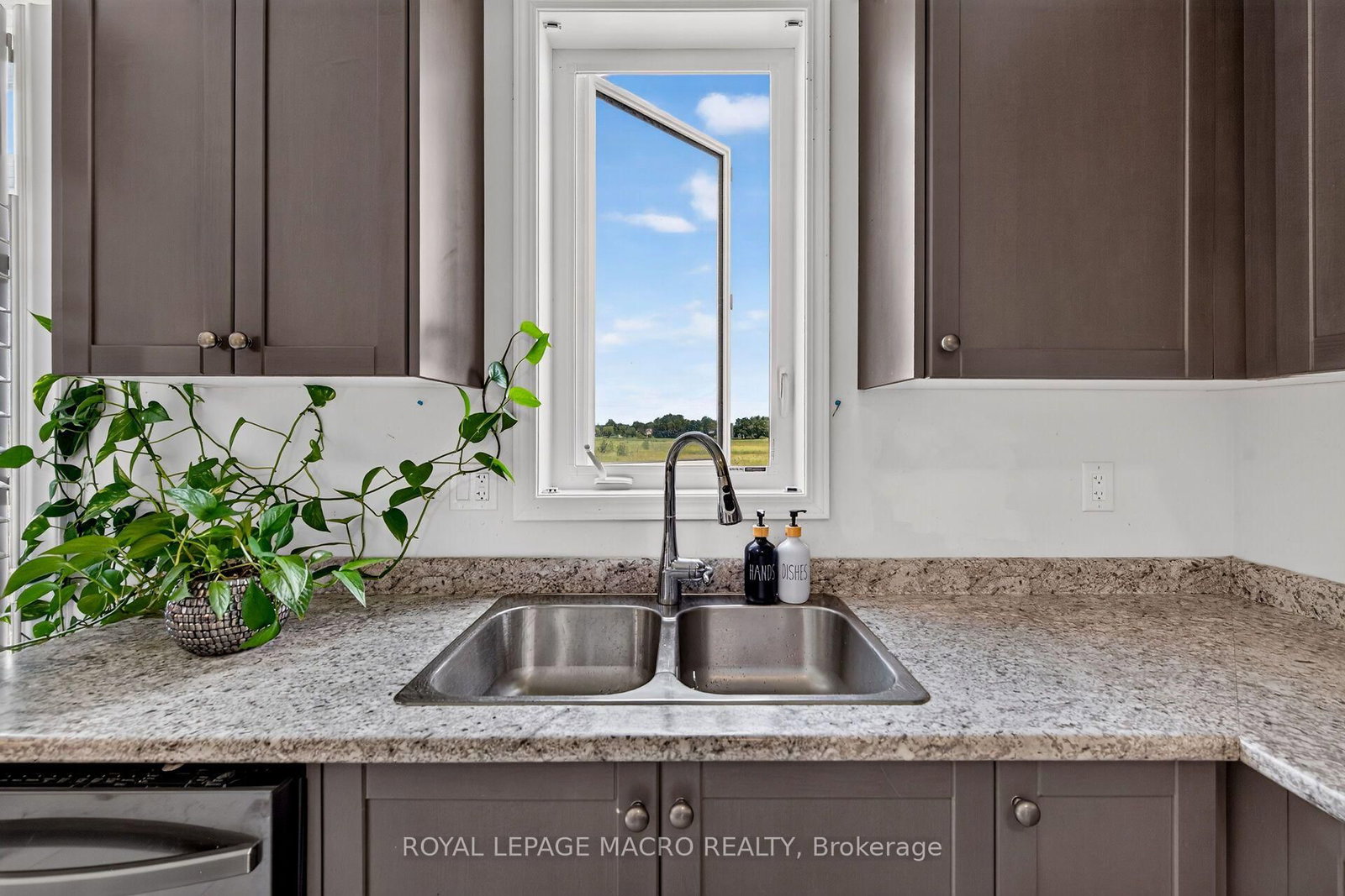 76 McWatters Street • Hamilton, ON photo 12