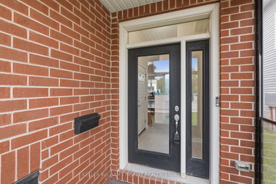 2365 Goldhawk Drive • Ottawa, ON photo 4