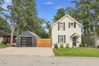 504 MAPLE Street