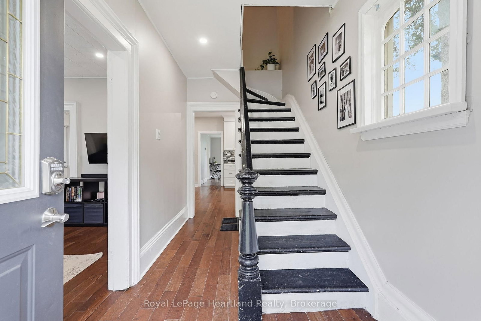 504 MAPLE Street • Brockton, ON photo 24