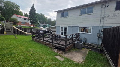 12 Drewry Drive — photo 4