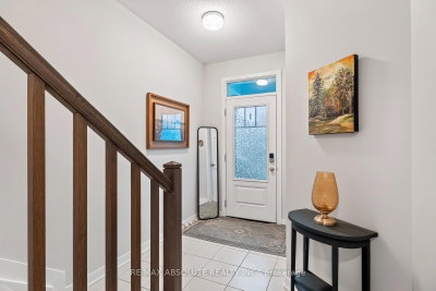235 BILLRIAN Crescent • Ottawa, ON photo 3